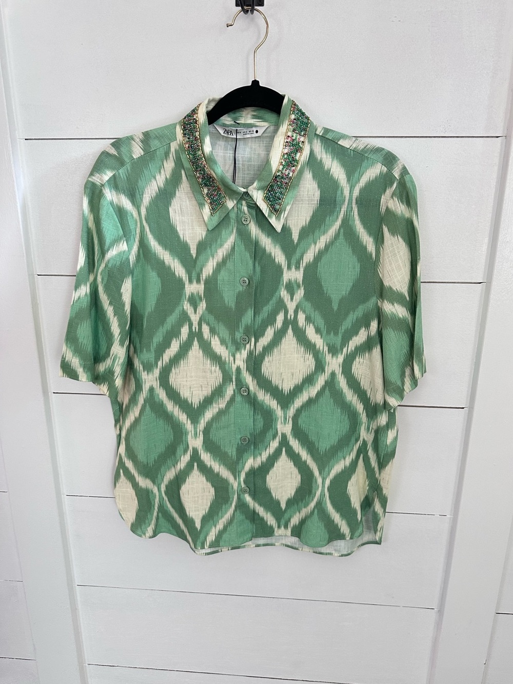 NEW Zara M Ikat green linen blend beaded hidden button contemporary blouse boho - Picture 2 of 14